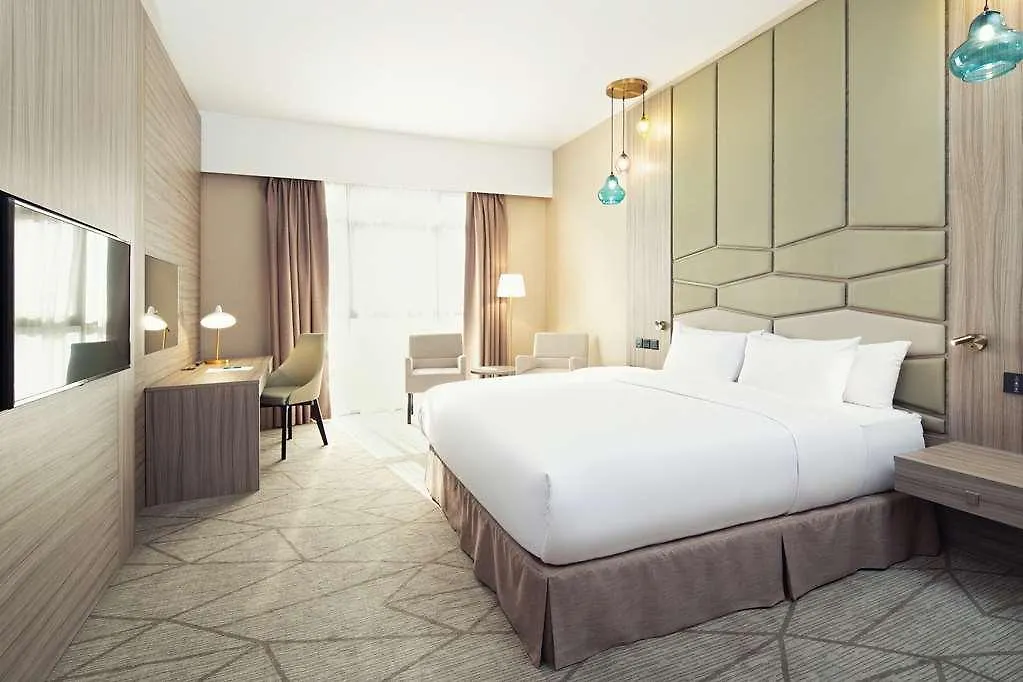 Hotel Four Points By Sheraton Production City, Dubai